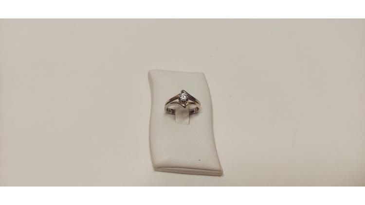 Solitario con Diamante da 0,22 Ct.